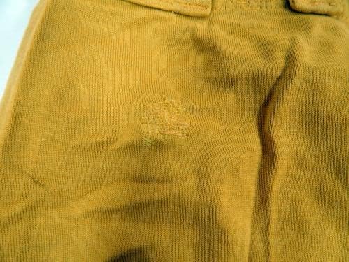 1963 קנזס סיטי אתלטיקה ג'רי לומפה 11 משחק משומש מכנסיים צהובים DP26408 - משחק משומש מכנסי MLB